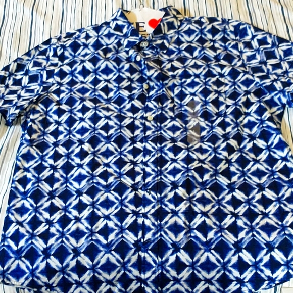 Men's beach/surfer style button down shirt - Picture 1 of 2